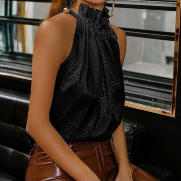 Black Leopard print satin jacquard knot halter top - Picture 4 of 7